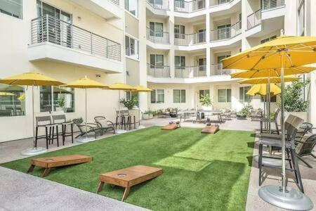 Paradise Cozysuites With Pool And Jacuzzi 11 Феникс Экстерьер фото